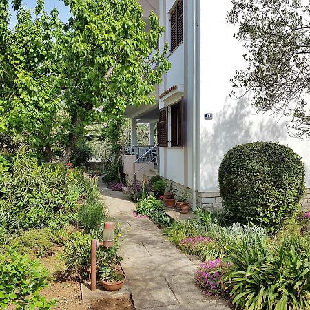 Apartments Monica Novalja Εξωτερικό φωτογραφία